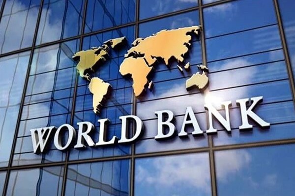 بانک جهانی: کاهش ۳۷ درصدی فقر مطلق در ایران در دولت سیزدهم