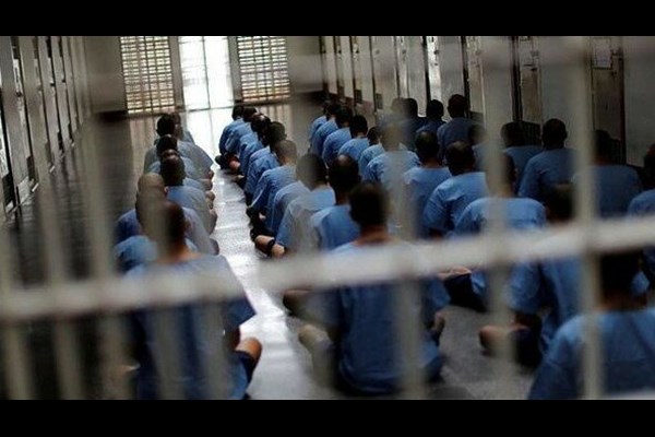 زندانیان البرز کبدی کار می‌شوند