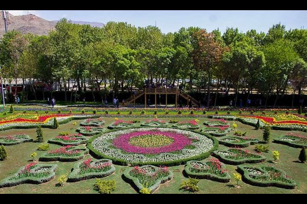 ۱۵ فروردین؛ میهمانی لاله‌های رنگارنگ در ایران کوچک