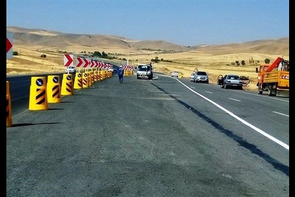 ۴۱۳ نقطه حادثه خیز در راه‌های کشور اصلاح شد