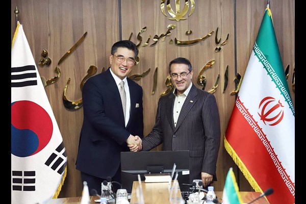 تأکید معاون رئیس‌جمهور بر همکاری با کره جنوبی در حوزه هوشمندسازی دولت