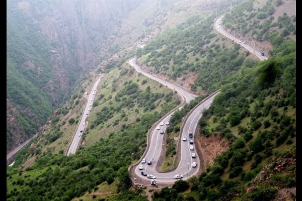 الزام اتخاذ برنامه‌های گسترده برای تبدیل البرز به مقصد گردشگری 