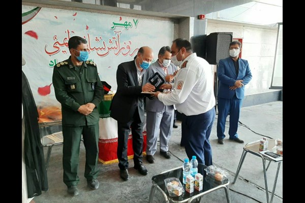  رونمایی از خودروی پیشروی اطفاء حریق در نظرآباد