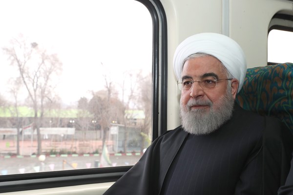 روحانی: بدترین دوران تحریم را می‌گذرانیم