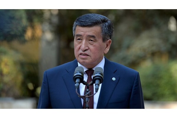  رئیس جمهور قرقیزستان نخست وزیر و اعضای کابینه را برکنار کرد