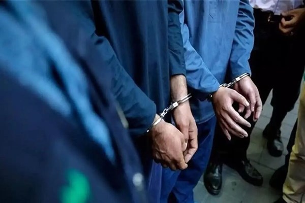 دستگیری سارق مأمورنما با ۴۰ فقره اخاذی ‏در کرج
