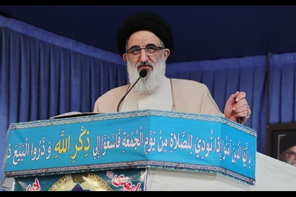 جایگاه معلم را نباید در اختیار هر کسی قرار داد
