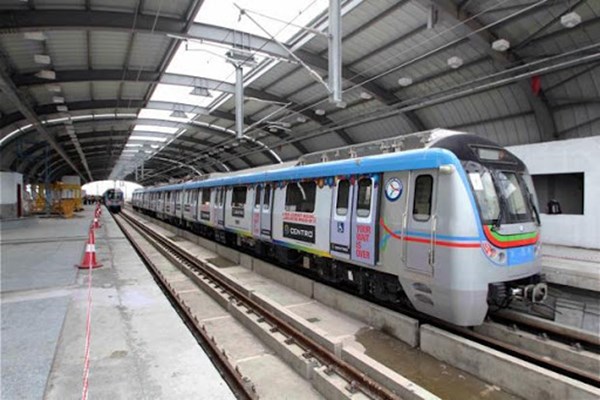  ادامه تعطیلی چهارماهه مترو در هند