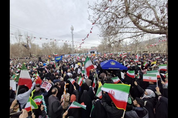 حضور مردم همیشه در صحنۀ البرز در چهل‌وهفتمین سالروز انقلاب اسلامی 