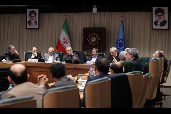  حذف بروکراسی در فرآیند واردات کالاهای اساسی از مبادی مرزی 