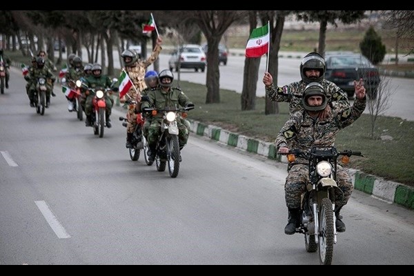 گرامیداشت چهل و پنجمبن فجر انقلاب با رژه موتورسواران نیروهای مسلح در البرز