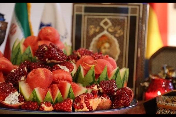 آغاز جشنواره یلدایی در کاخ مروارید مهرشهر