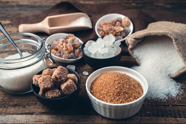 آیا شیرین‌کننده‌های غذایی، بلوغ را در کودکان تسریع می‌کنند؟