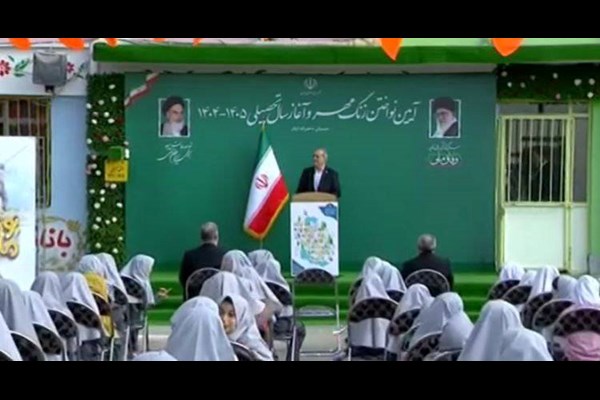  با علم و مهارت می‌توان آینده کشور را ساخت؛ ما نیز بسترهای آن را فراهم می‌کنیم 