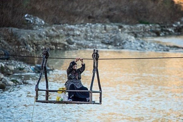 دستانِ بی انگشت پاداشِ مردمی صبور!