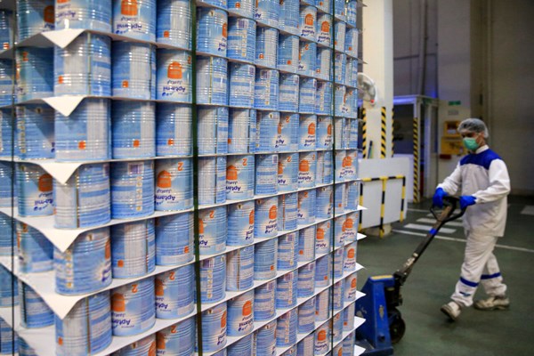 هشدار نسبت به عدم تامین ارز شیرخشک