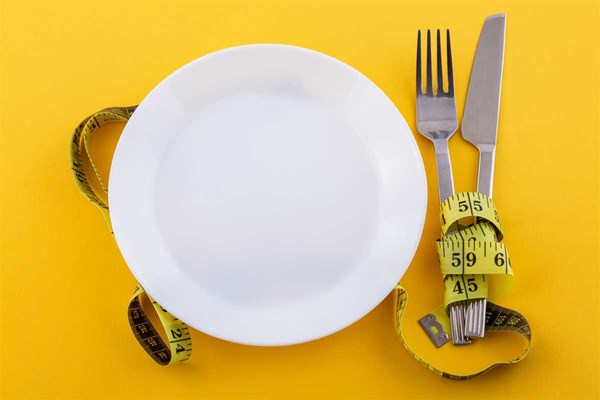 آیا رژیم گرفتن به معنای مدام گرسنه ماندن است؟