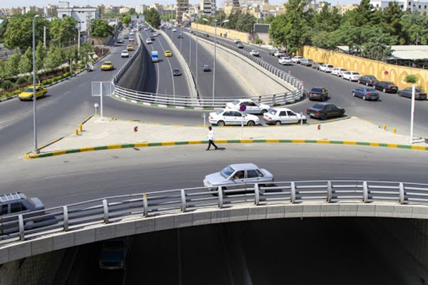  عملیات عقب نشینی دیوار میدان سپاه انجام شد