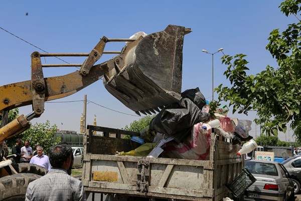 پلمب 55 واحد صنفی غیرمجاز جمع آوری پسماند در منطقه پنج کرج 