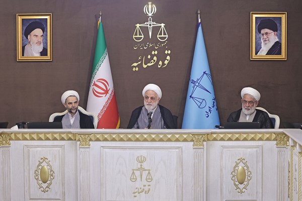  یکی از دلایل وقوع و گسترش آتش بندر شهید رجایی بی‌انضباطی در چینش محموله‌ها بود