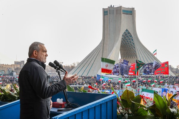  ادعا می‌کنند ایران ضعیف شده و بهترین زمان برای ضربه زدن به انقلاب است، اما این خواب‌ها را به گور خواهند برد 