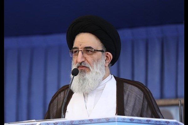عزت امروز ایران مرهون خون شهدای انقلاب اسلامی است