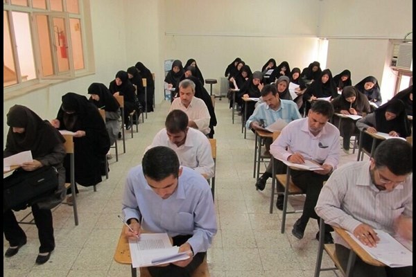 نگاه سختگیرانه سنتی به مجوزهای استخدامی تغییر می‌کند