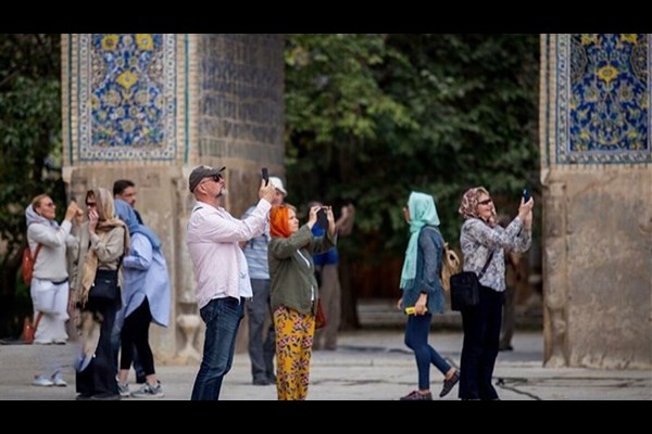 ورود ۶ میلیون و ۳۰۰ هزار گردشگر خارجی به ایران 