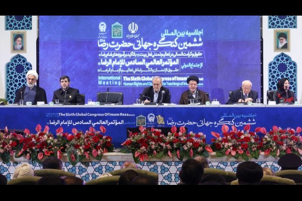  اگر نمی‌توانیم عدالت، انصاف، کرامت و حق را آنگونه که باید در جامعه پیاده کنیم، مشکل از ماست نه مردم 