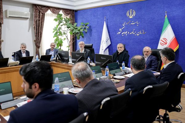 بودجه طوری تدوین شود که حمایت بیشتری از اقشار محروم صورت پذیرد 