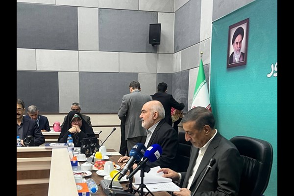 دولت باید کوچک شود و میدان را به بخش خصوصی بسپارد 