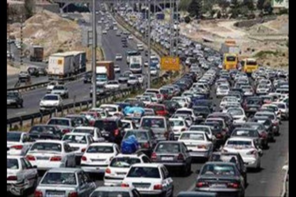 ترافیک در آزادراه قزوین - کرج - تهران سنگین است