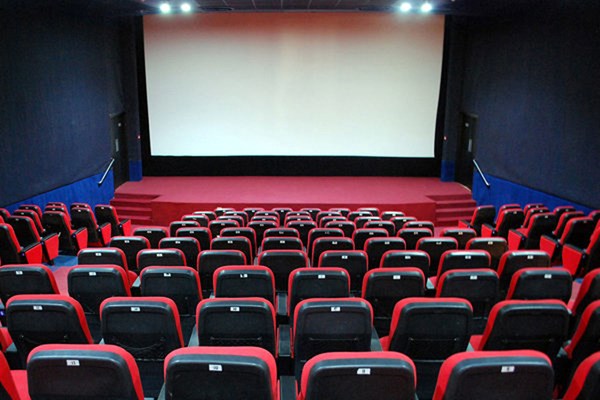 سینماها بدون اکران فیلم جدید باز هستند