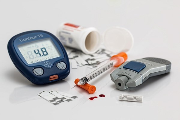 غربالگری بیش از ۲۰ میلیون ایرانی در زمینه دیابت و فشارخون