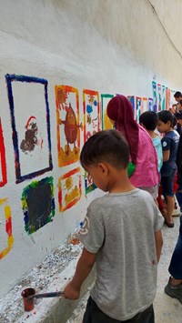 نقاشی دیواریِ کودکان با هدف فرهنگ‌سازی صرفه‌جویی در مصرف آب