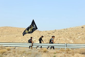  مراقب سالمندان و کودکان در پیاده‌روی اربعین باشید